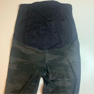 Isabel Maternity by Ingrid & Isabel Black Camouflage Leggings